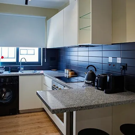 Maison Noire By Staycom * Strovolos