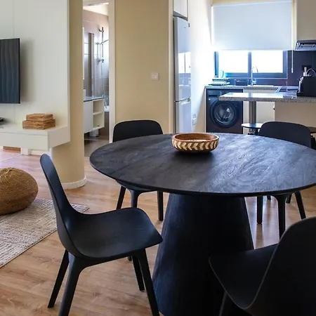 Maison Noire By Staycom